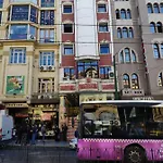 Bazaar Hotel