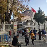 Bazaar Hotel Istanboel