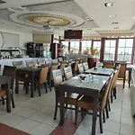 Bazaar 3*