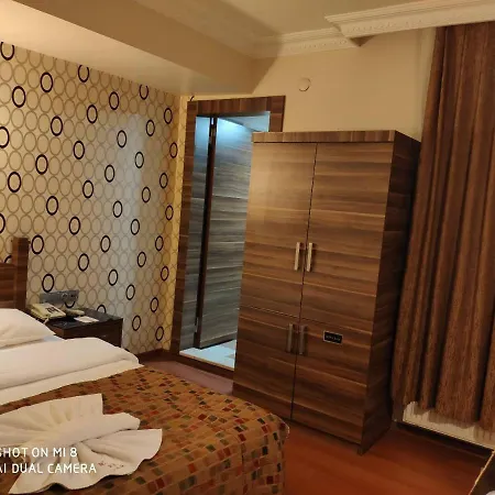 Bazaar Hotel