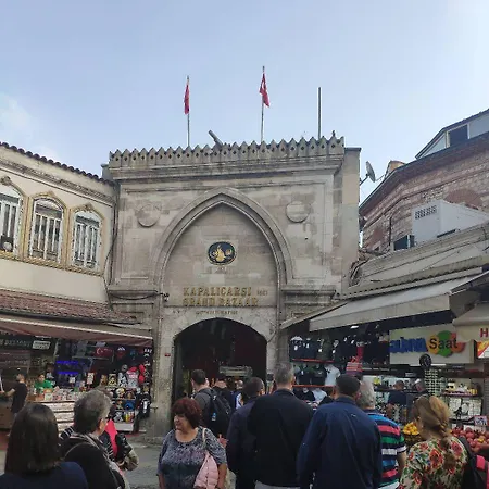 מלון Bazaar 3*